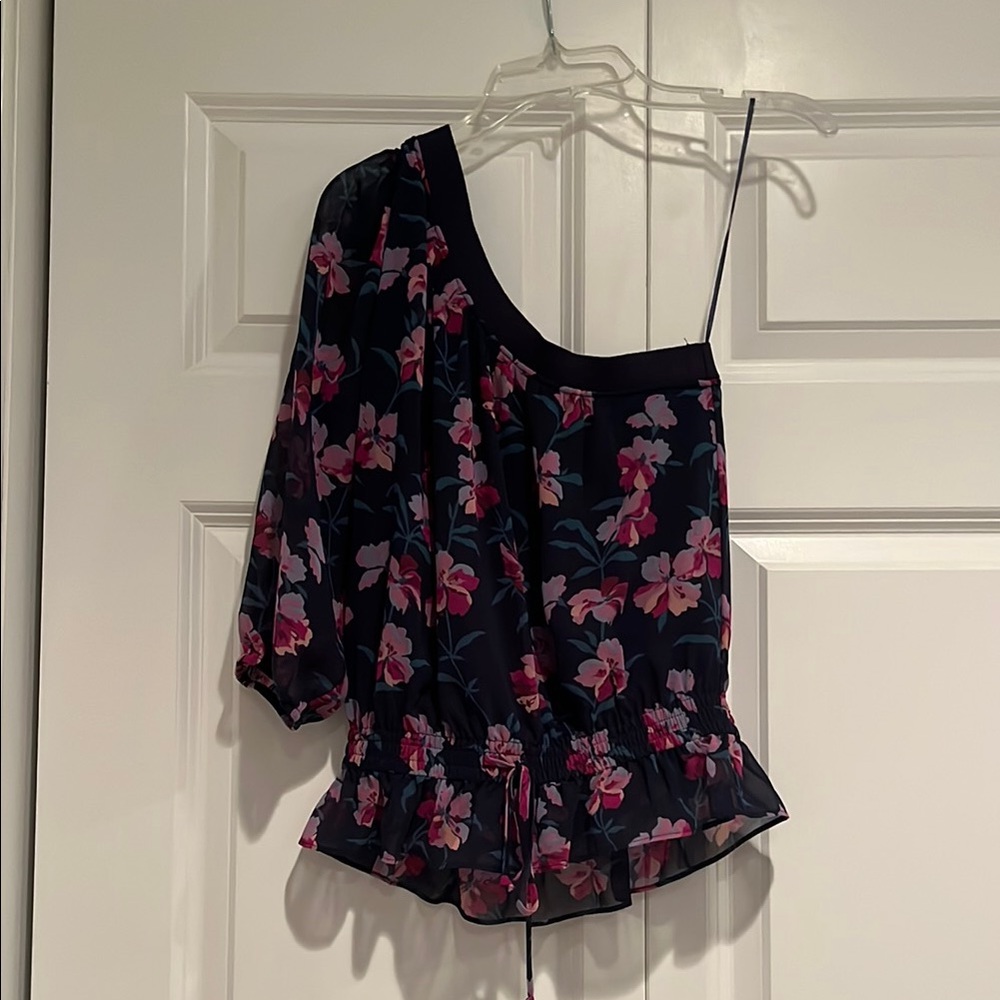 Floral One-Shoulder Top